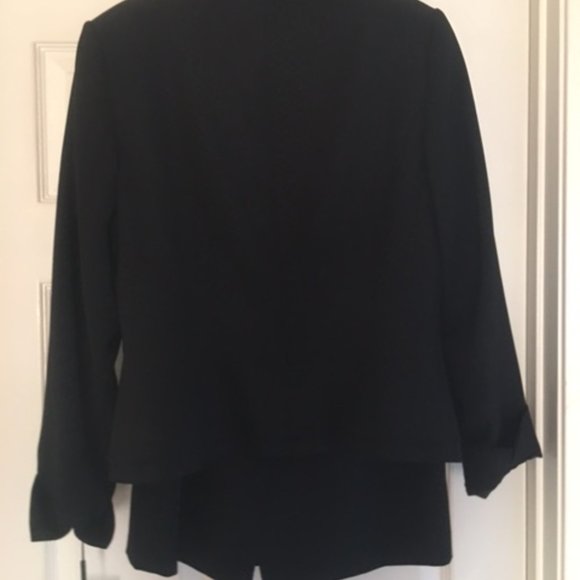 New Calvin Klein Suit Blk 8 (skirt and blazer) - Picture 2 of 4